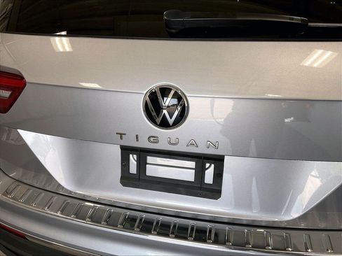 Used 2023 Volkswagen Tiguan SE AWD/4WD image 29