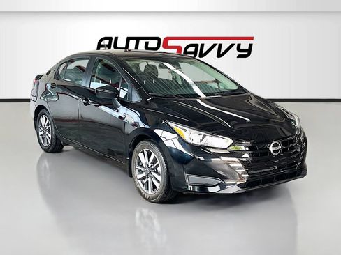 Used 2024 Nissan Versa SV w/ Trunk Package FWD image 1
