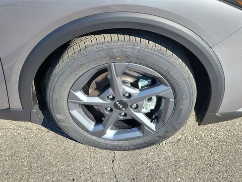 New 2026 Kia K4 LXS image 38