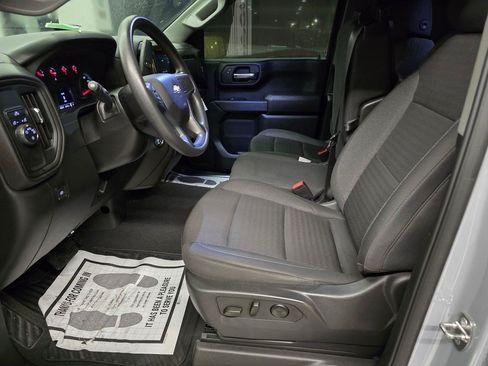 Used 2024 Chevrolet Silverado 1500 Custom w/ Turbomax Blackout Package RWD image 21