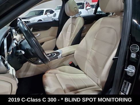 Used 2019 Mercedes-Benz C 300 Sedan image 6