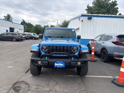 Used 2023 Jeep Wrangler Unlimited Rubicon 4xe AWD/4WD image 3