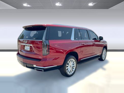 Used 2026 Cadillac Escalade ESV 2WD w/ LPO, Floor Liner Package image 9