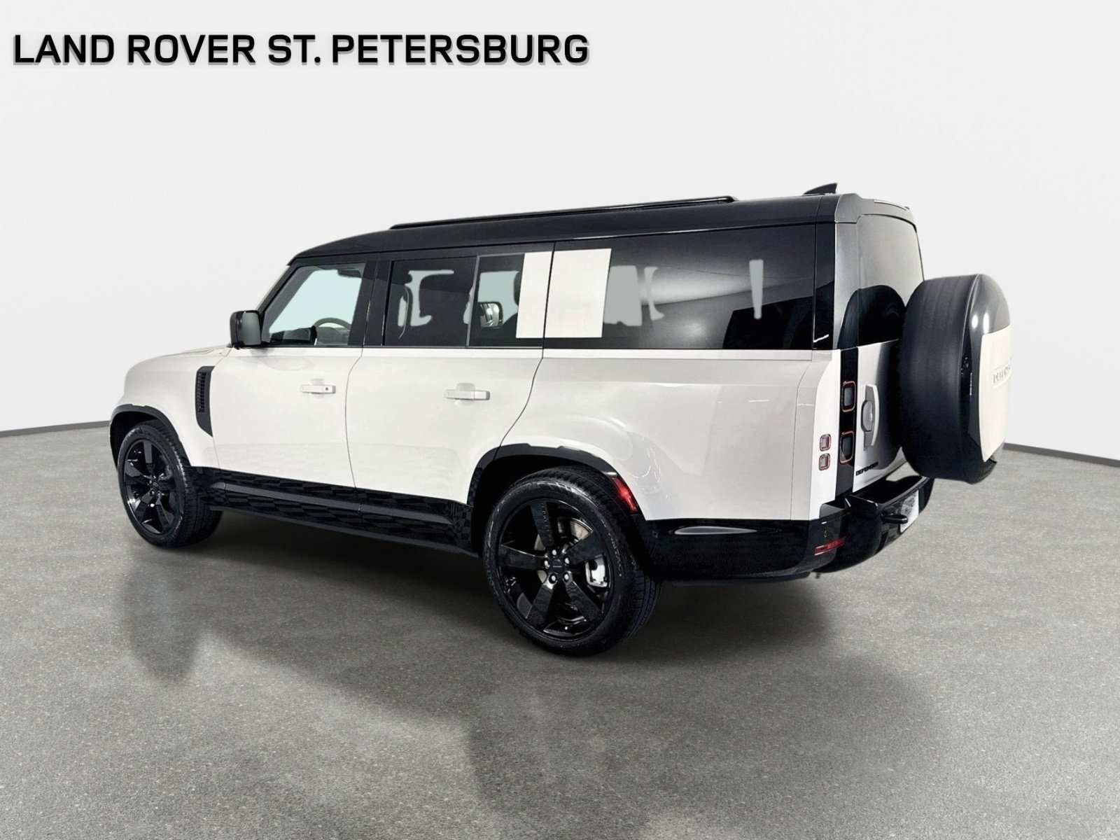 New 2026 Land Rover Defender 130 X-Dynamic SE AWD/4WD image 7