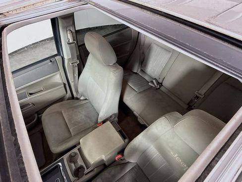 Used 2007 Jeep Grand Cherokee Laredo image 21