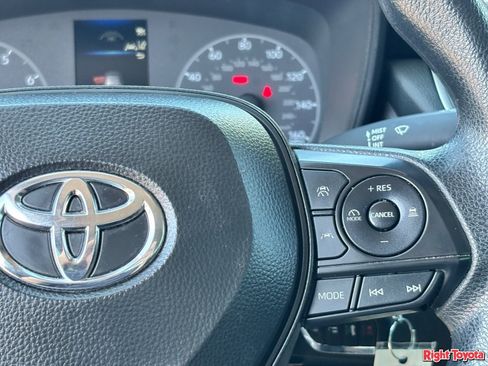 Certified 2025 Toyota Corolla LE FWD image 22