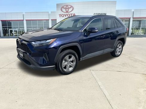 Used 2025 Toyota RAV4 XLE AWD/4WD image 7