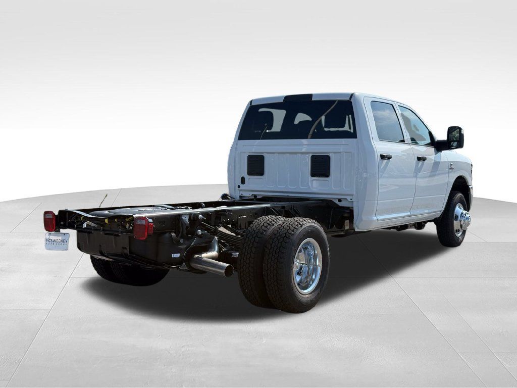 New 2027 RAM 3500 Tradesman w/ Chrome Appearance Group A AWD/4WD image 27