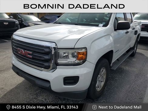 Used 2019 GMC Canyon 2WD Crew Cab w/ Convenience Package image 2