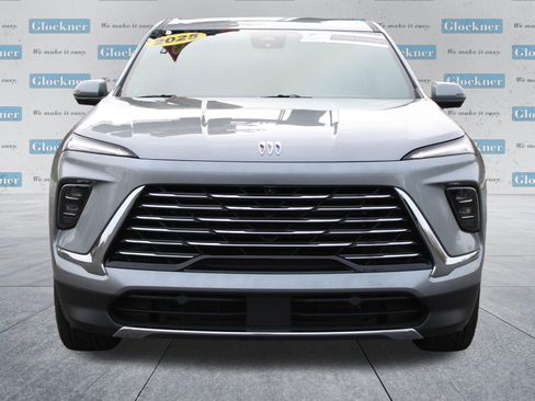 Used 2025 Buick Enclave Preferred image 2