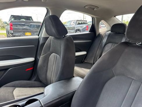 Used 2025 Hyundai Sonata SEL FWD image 27