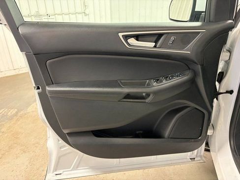 Used 2023 Ford Edge SEL image 18