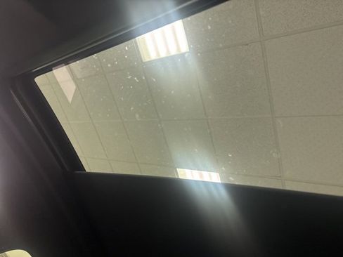 Used 2022 BMW X6 M50i w/ Executive Package image 26