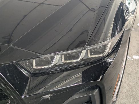 Used 2024 Ford Mustang GT Premium image 10