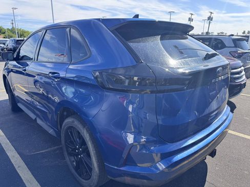 Used 2022 Ford Edge ST-Line w/ Class II Trailer Tow Package AWD/4WD image 6