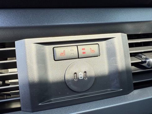 New 2025 Ford F250 Lariat w/ Lariat Ultimate Package image 43