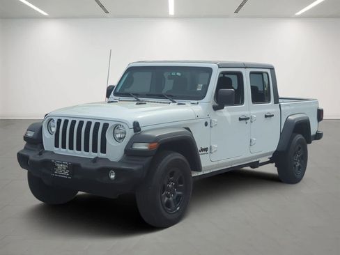 Used 2022 Jeep Gladiator Sport w/ Trailer Tow Package AWD/4WD image 1