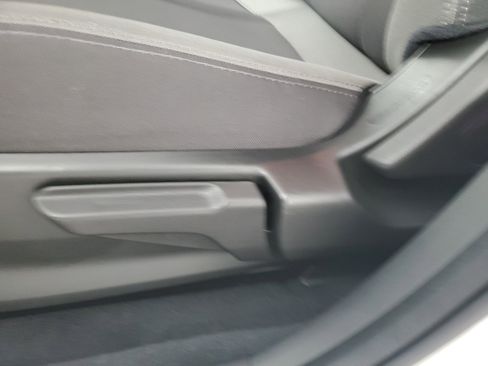 Used 2025 Subaru Crosstrek 2.0i Premium w/ Crosstrek Mirror Package image 29