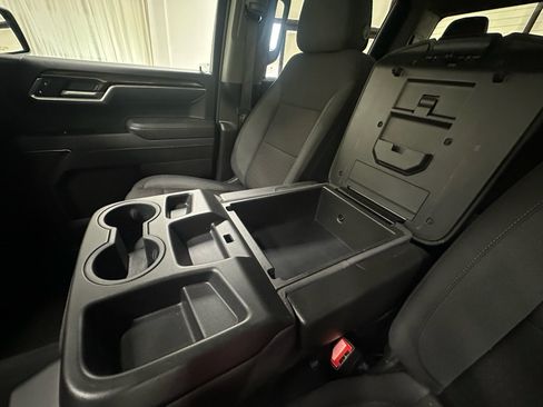 Certified 2026 Chevrolet Silverado 1500 RST AWD/4WD image 37