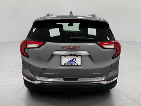 Used 2023 GMC Terrain SLT AWD/4WD image 5