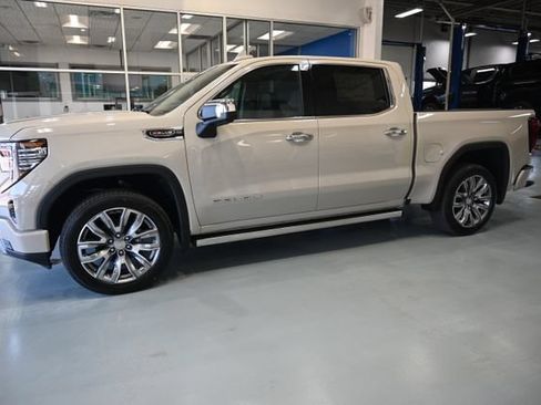 New 2026 GMC Sierra 1500 Denali AWD/4WD image 10