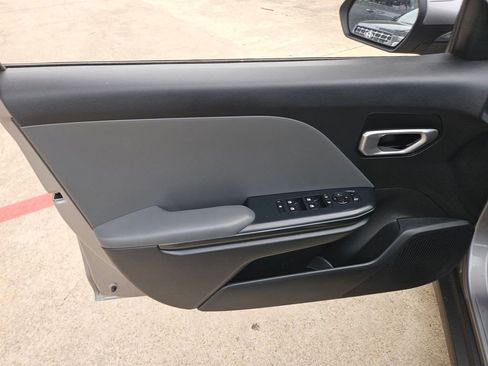 Used 2025 Kia K4 FWD image 14