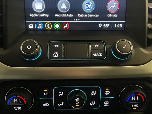 Used 2022 GMC Acadia SLE w/ Driver Convenience Package image 10