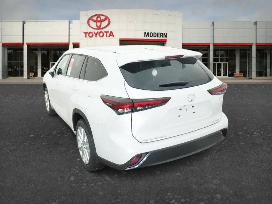 New 2026 Toyota Highlander Limited AWD/4WD image 20