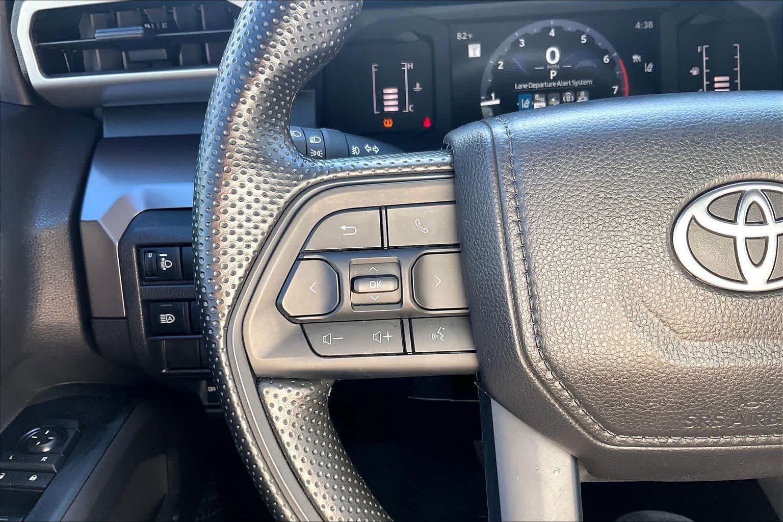 Used 2026 Toyota Tacoma SR5 RWD image 23