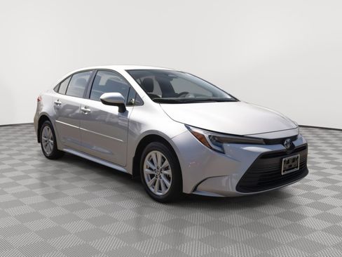 Used 2024 Toyota Corolla LE w/ LE Convenience Package AWD/4WD image 1