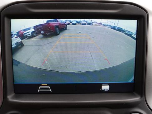 Used 2022 Chevrolet Silverado 1500 LT w/ Z71 Off-Road Package image 22