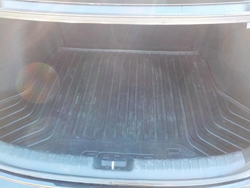 Used 2023 Kia Forte LXS image 8