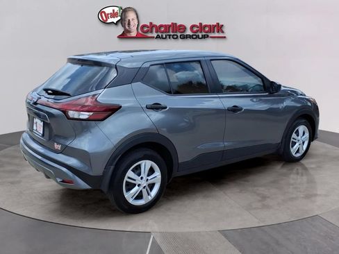 Used 2025 Nissan Kicks Play S FWD image 5