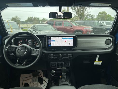 New 2026 Jeep Gladiator Sport image 37