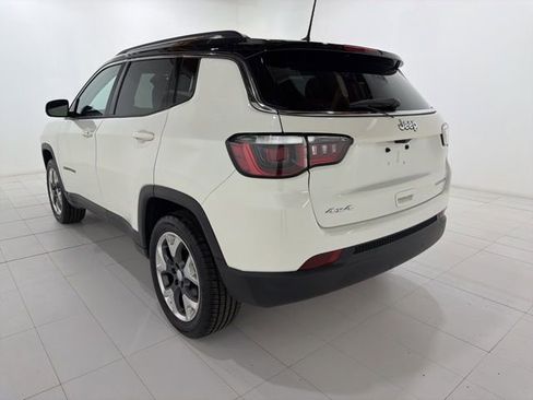 Used 2018 Jeep Compass Limited w/ Navigation Group AWD/4WD image 3
