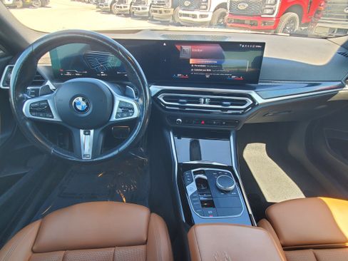 Used 2024 BMW 230i Coupe w/ Premium Package RWD image 11