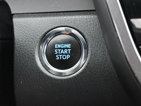 Used 2024 Toyota Camry SE w/ Convenience Package FWD image 28