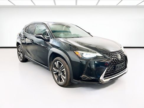 Used 2022 Lexus UX 200 image 3