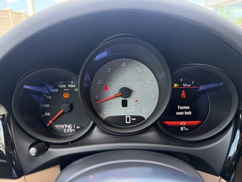 Certified 2021 Porsche Macan S AWD/4WD image 32