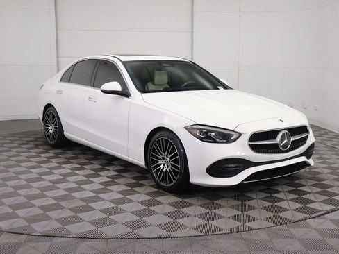 Used 2022 Mercedes-Benz C 300 4MATIC Sedan image 3