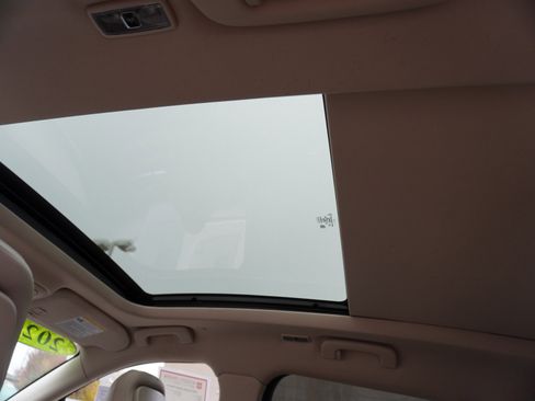 Used 2020 Lincoln Corsair Reserve w/ Equipment Group 201A image 14