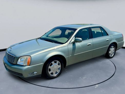 Used 2005 Cadillac De Ville FWD image 3