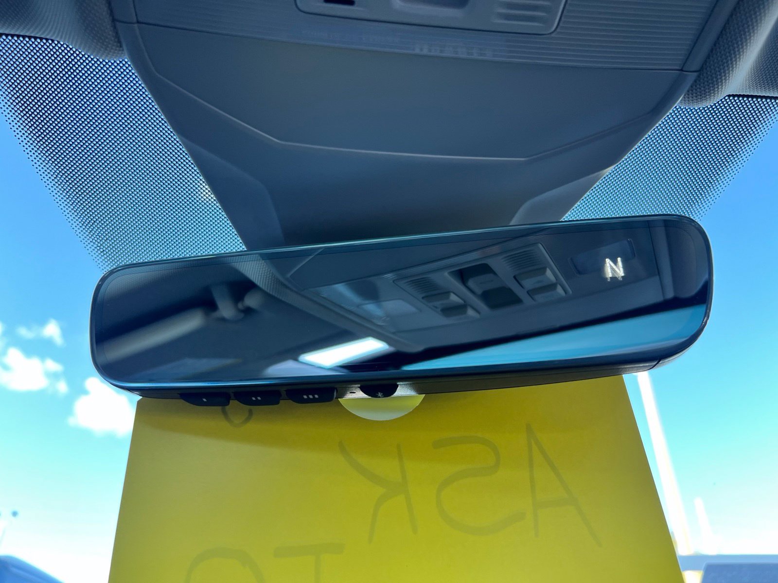 Used 2024 Volkswagen Jetta SE w/ Panoramic Sunroof Package FWD image 42