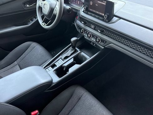 Certified 2025 Honda Accord SE image 13