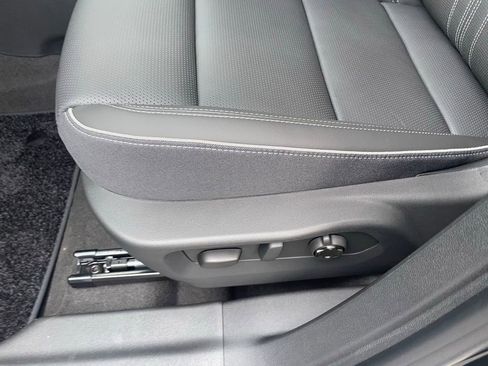 New 2026 Buick Envision Avenir image 11