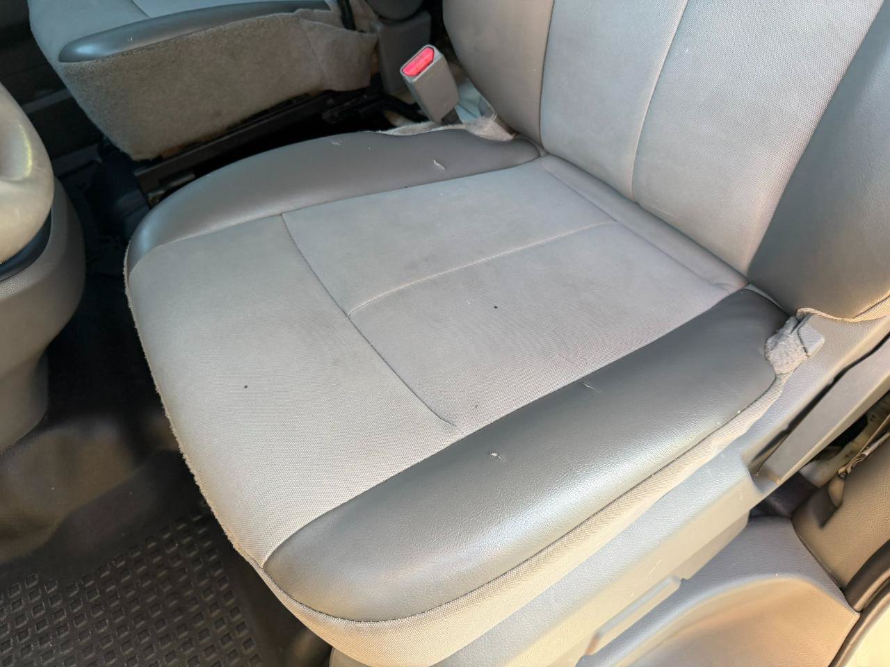 Used 2015 Nissan NV 2500 S w/ Power Package RWD image 29