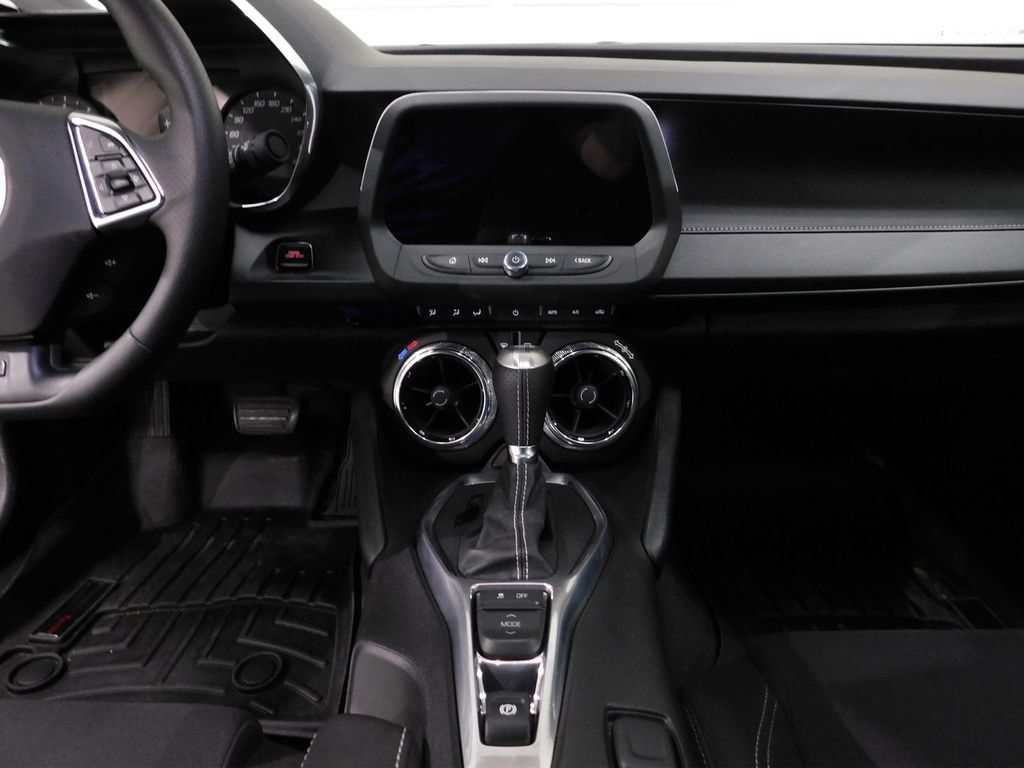 Used 2018 Chevrolet Camaro SS RWD image 41