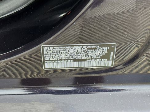 Used 2021 Volkswagen Passat 2.0T R-Line image 40