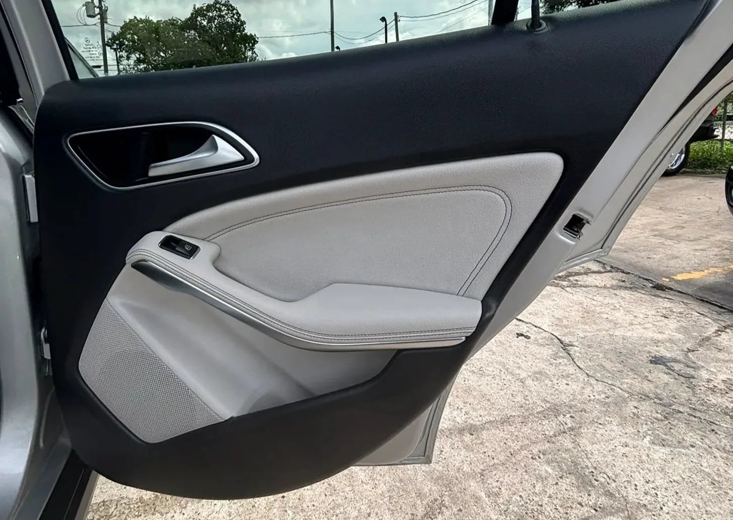 Used 2015 Mercedes-Benz GLA 250 image 22