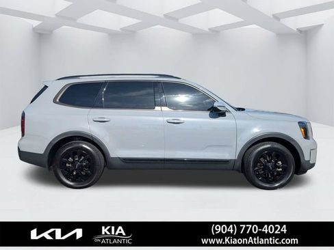 Used 2024 Kia Telluride SX Prestige X-Pro AWD/4WD image 2
